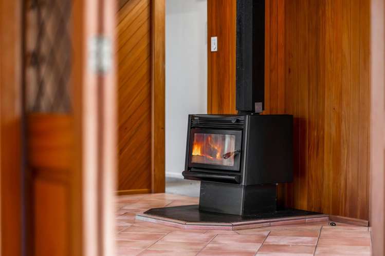 28 Geneva Place Blockhouse Bay_13