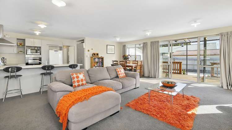 17a Kaplan Avenue Islington_1