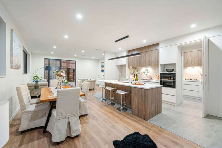 8 Kakau Lane Flat Bush_7