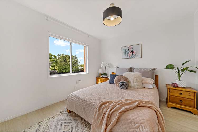1/54 Felton Mathew Avenue Saint Johns_7