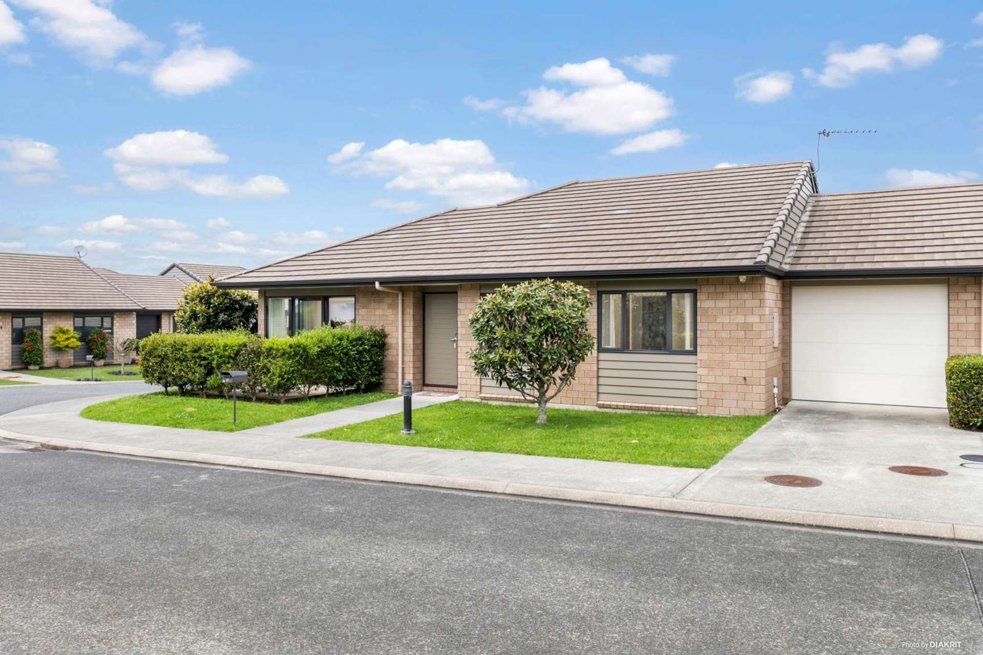 10 Royalle Mews Botany Downs_0