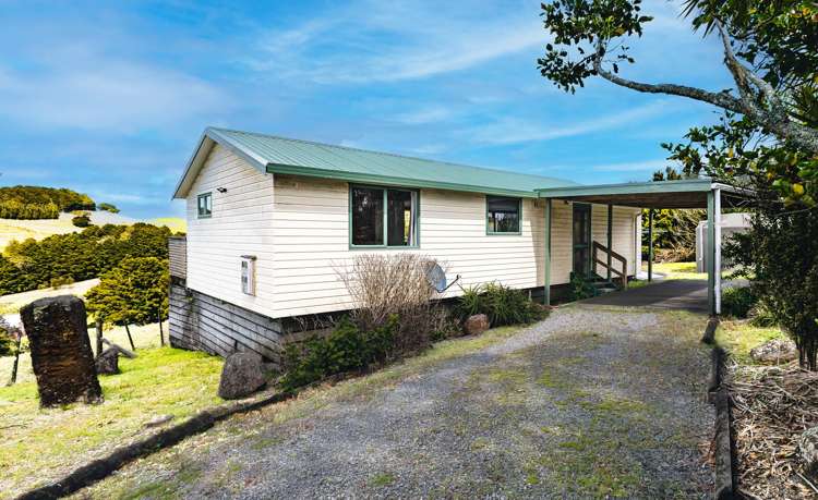 35 Huia Road_3
