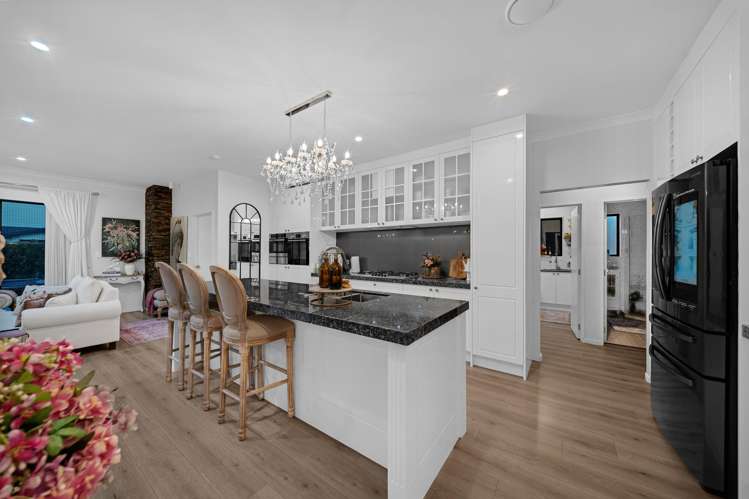 16 Lime Hill Rise Flat Bush_10