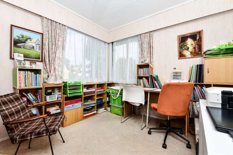 22 Amanda Avenue Dinsdale_6