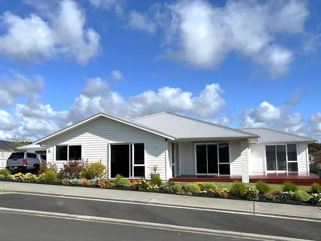 32 OMAHURU ROAD  "Kahawai Point" Glenbrook_2