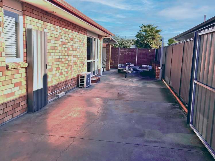 14 Mcnaughton Place Onekawa_1