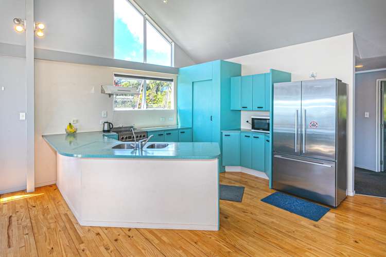 24 Little Bay Drive Waikawau_18