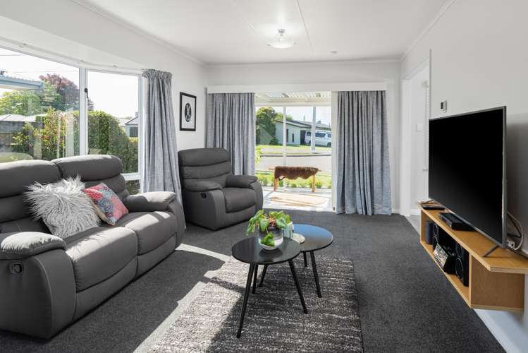 8 Houghton Crescent Redwoodtown_13