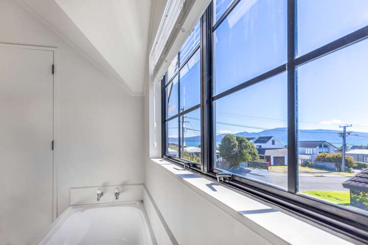 129 Seaview Road Paraparaumu Beach_13