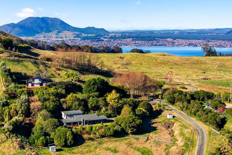 91 Hill View Drive Acacia Bay_15