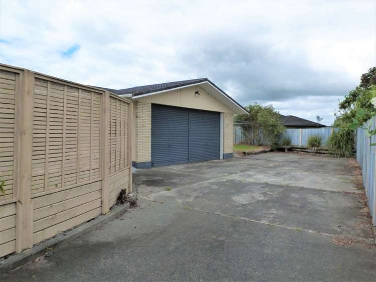8 Graham Street One Tree Point_13