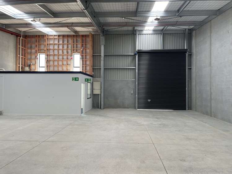 5/43-45 Thomas Neal Crescent Trentham_3