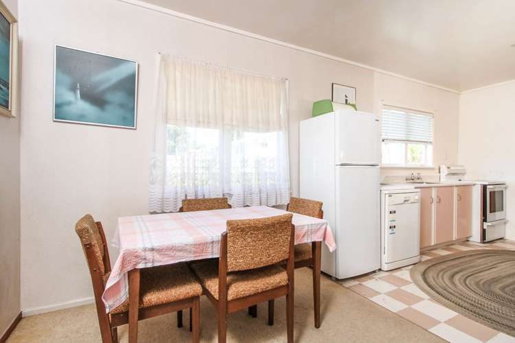 32 Tiri Tiri Road Birkdale_8