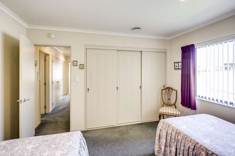 219 Frimley Oaks Frimley_10