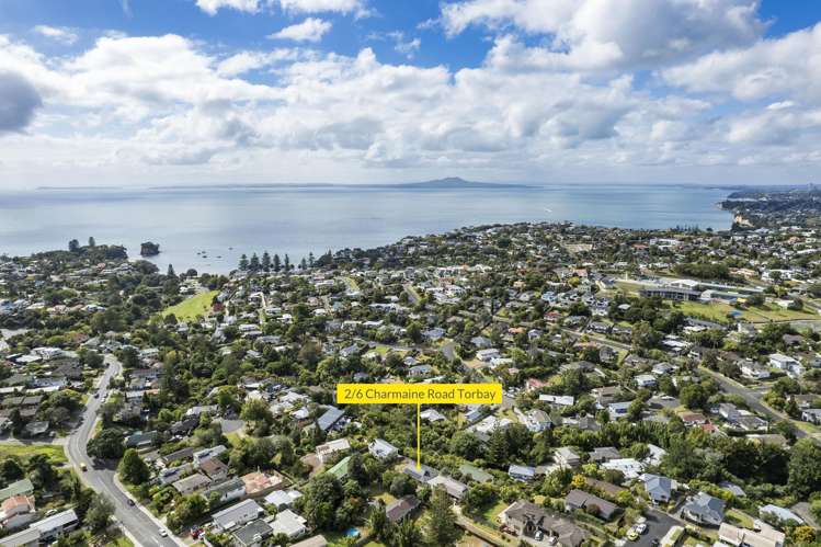 2/6 Charmaine Road Torbay_11