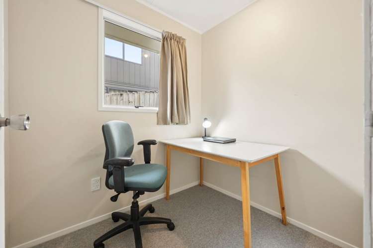 27 Lavery Place Sunnynook_19