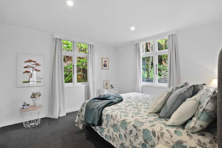 462 Scenic Drive Waiatarua_14