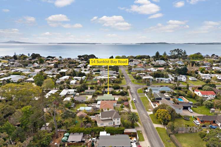 14 Sunkist Bay Road Beachlands_34