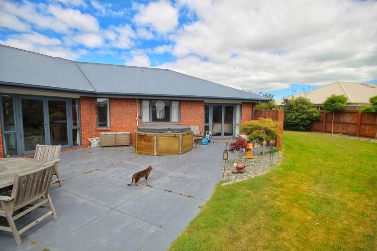 8 Red Checkers Place Wigram_10