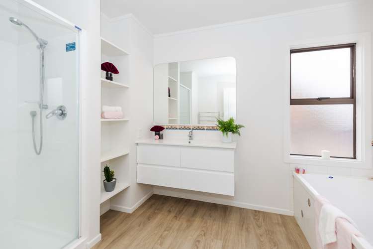 17 Chesterfield Place Rototuna_14