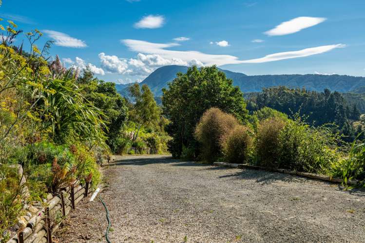 51 Boons Valley Road Waikawa_27