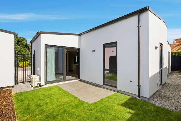 1/6 Manatu Lane Waltham_9