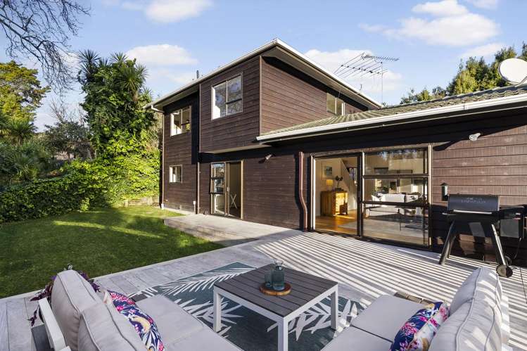 2/23 Hebron Road_1