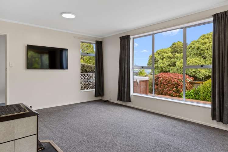 23 Kereru Street Two Mile Bay_12