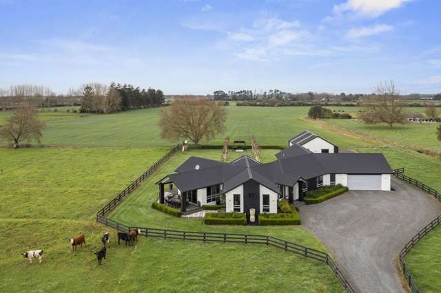 Peaceful Living with Wow Factor!