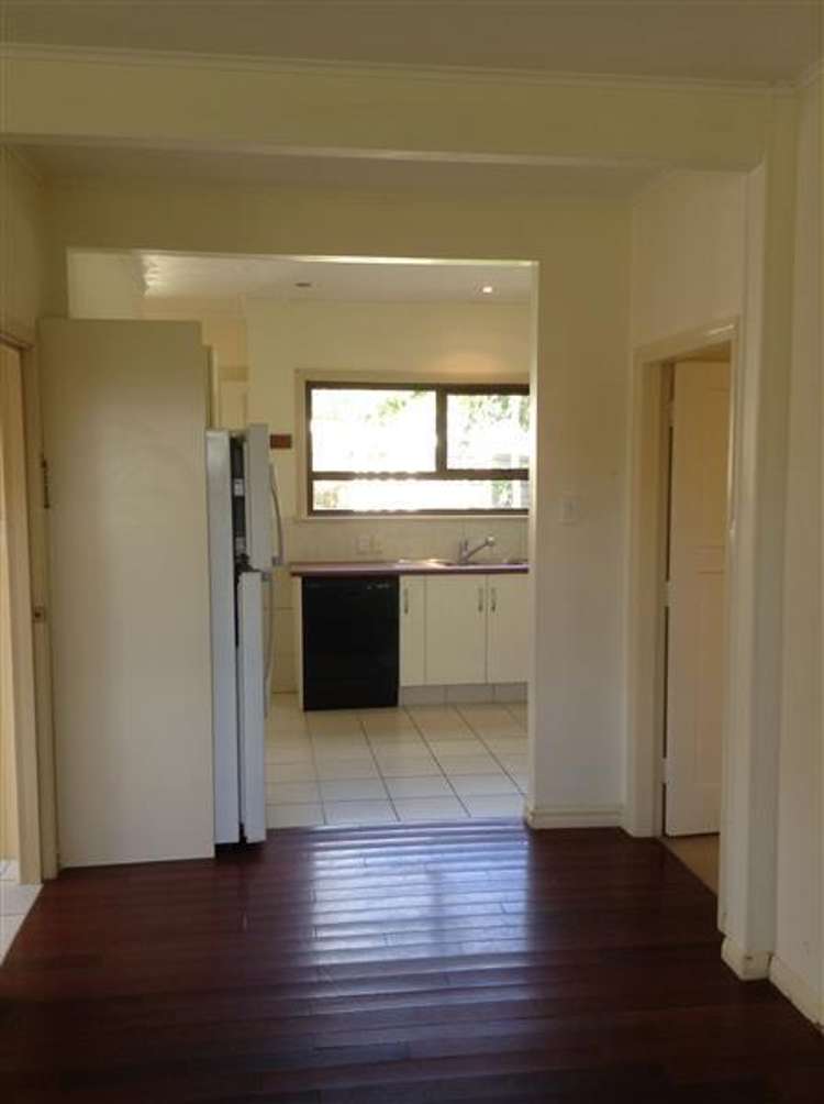 15 Westwell Road Belmont_9