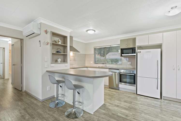 10 Poike Road Hairini_11