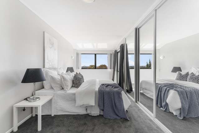 2/2 Monde Place Clover Park_3