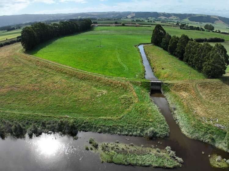 305 Riverside Road Taieri Plain_7