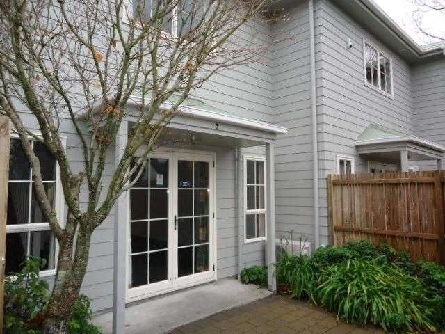 2/8 Waldie Grove Avalon_3