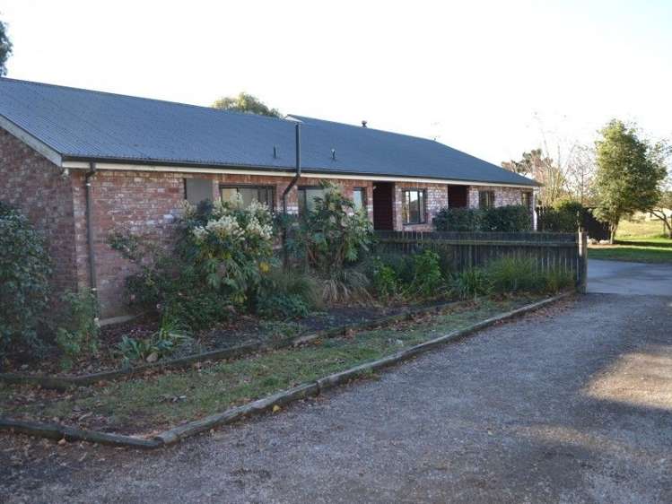 84 Broad Road Sefton_18