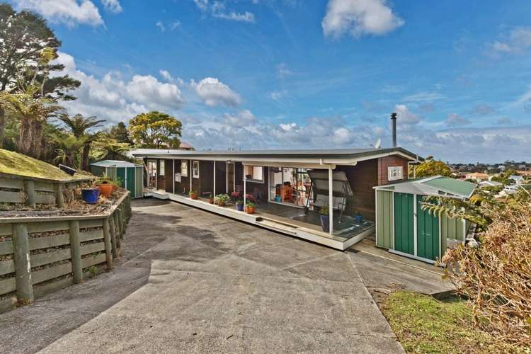 669 East Coast Road Browns Bay_27