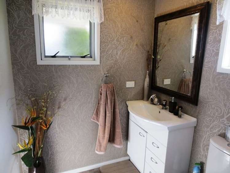 310 Cook Drive Whitianga_10