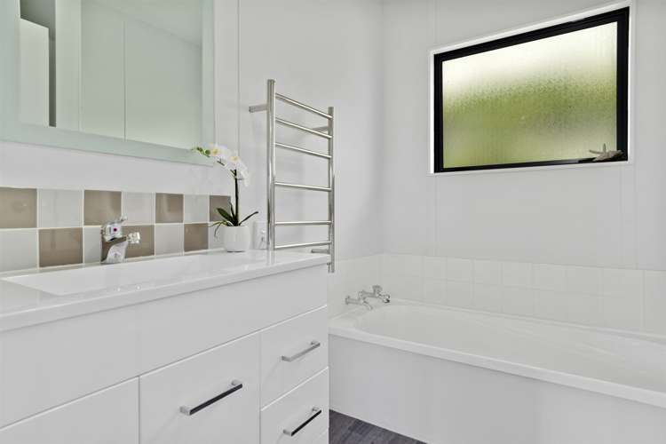 6 Poike Road Hairini_17