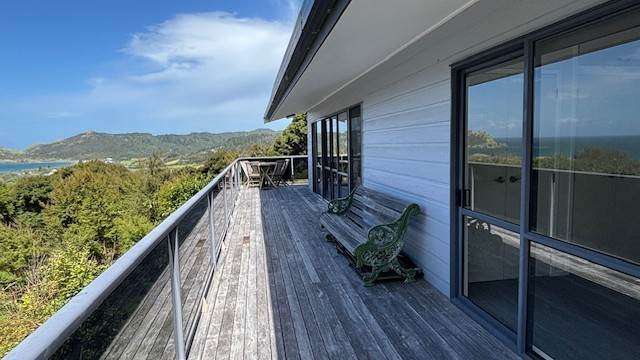 Stunning Medland Location - Views & Total Privacy
