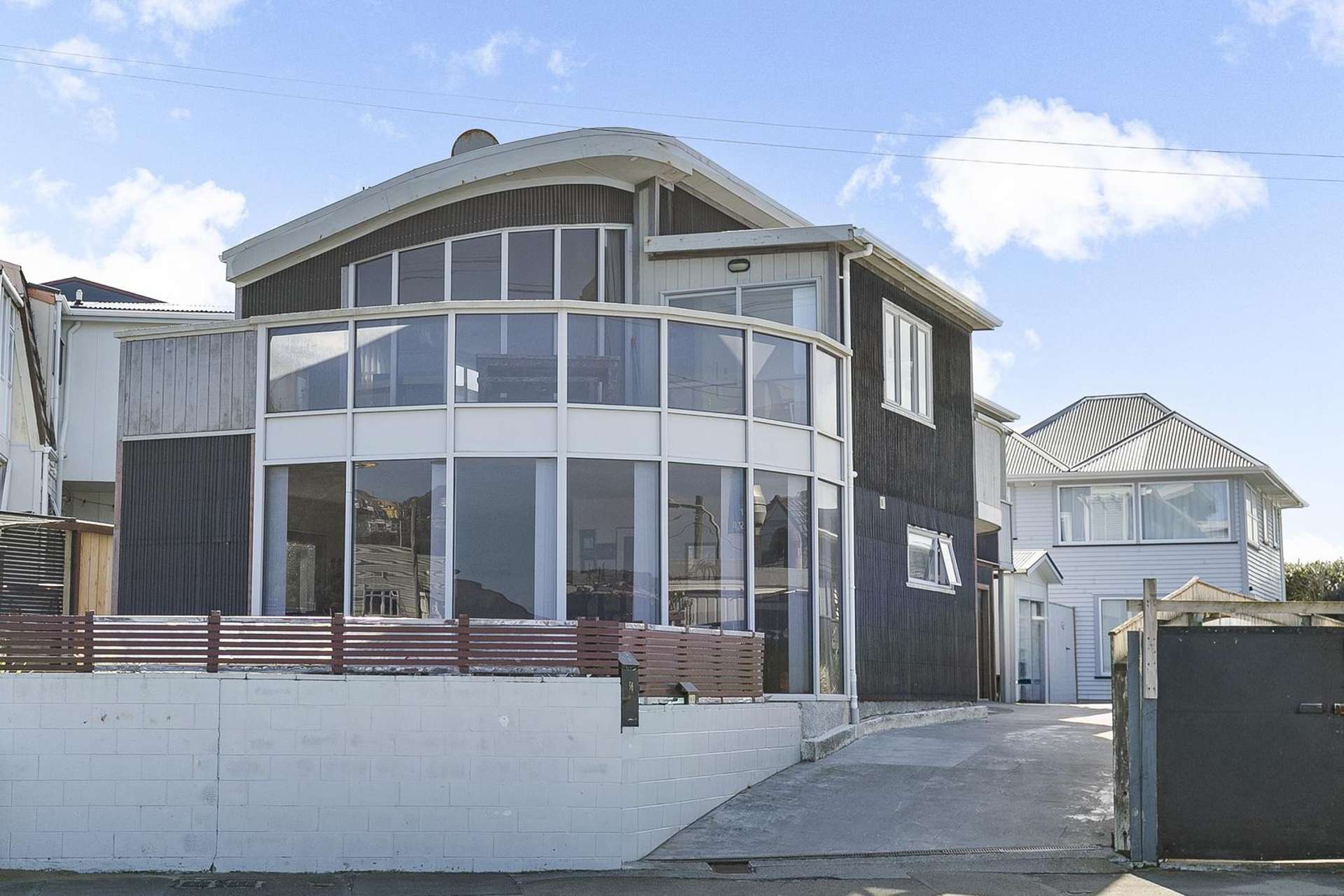 96B Lyall Parade Lyall Bay_0