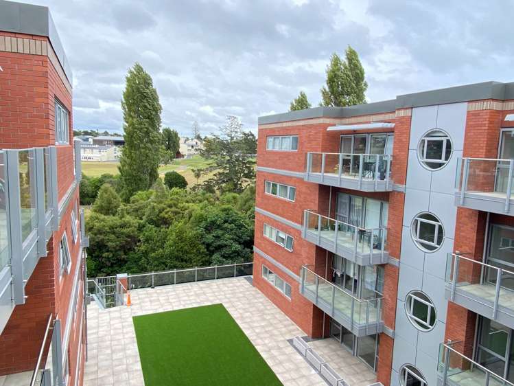 425/4 Wagener Place Mt Albert_12