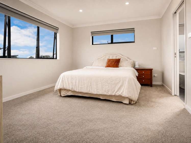 15 Thomas Rielly Avenue Hobsonville_12