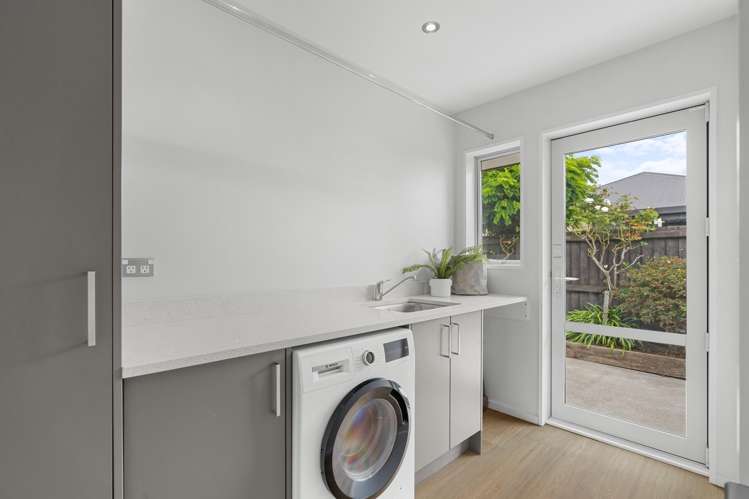 83 Mcmahon Drive Aidanfield_16