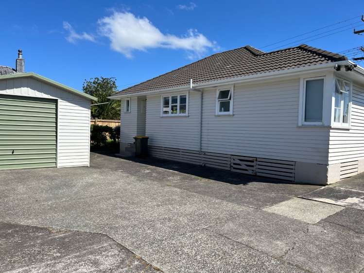 182 Waimumu Road_0