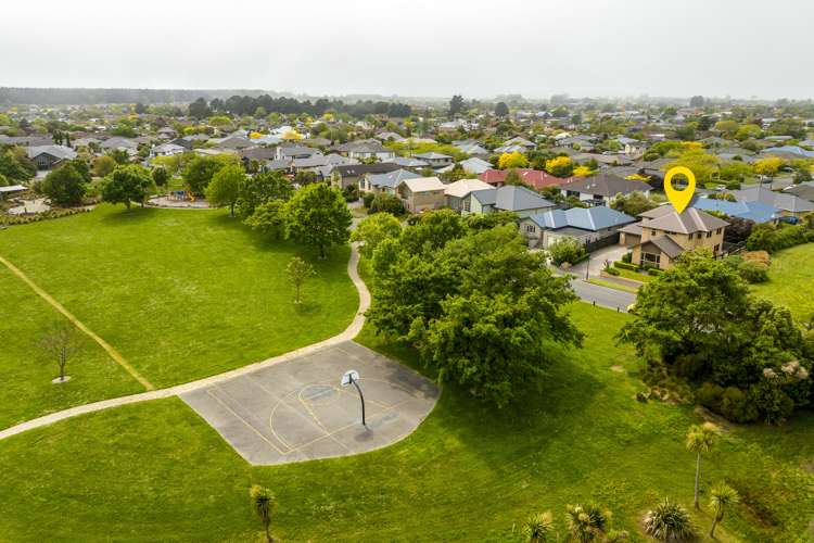 6 Titirangi Crescent Parklands_19