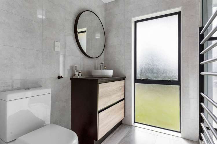 4 Cottesmore Place Huntington Park_15