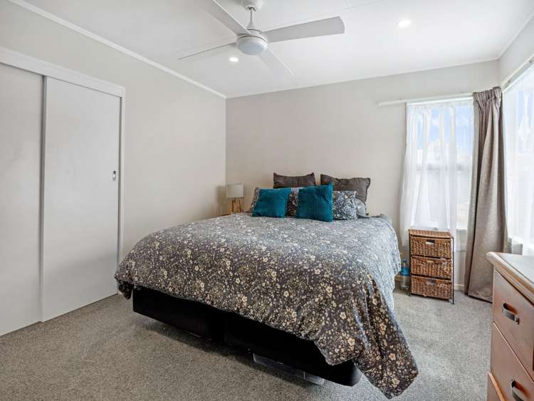 25 Pinedale Parade Milson_14