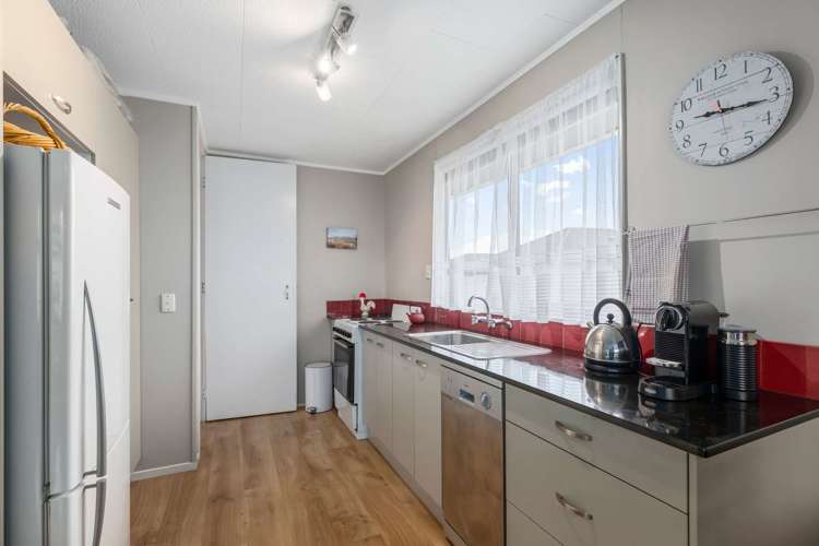 2/38 Barrys Road Glendene_7