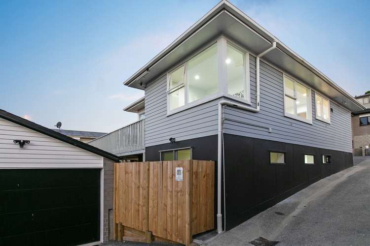 82b Vodanovich Road Te Atatu South_17