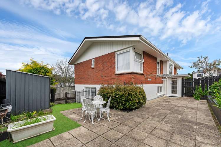 1/59 Glenmore Road Sunnyhills_24